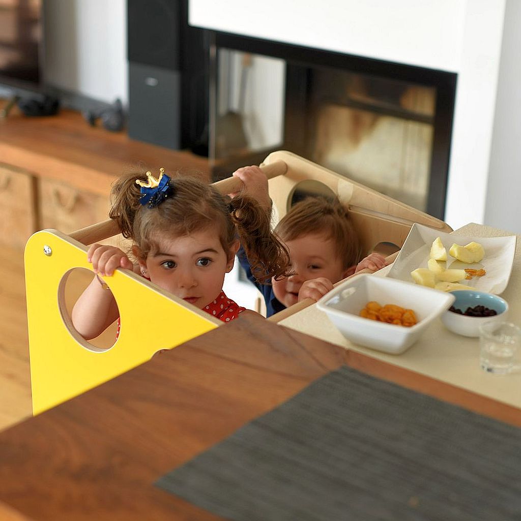 Turnul Leea, culoare GALBEN cu Tobogan, Birou și Tablă de scris (LICHIDARE DE STOC)