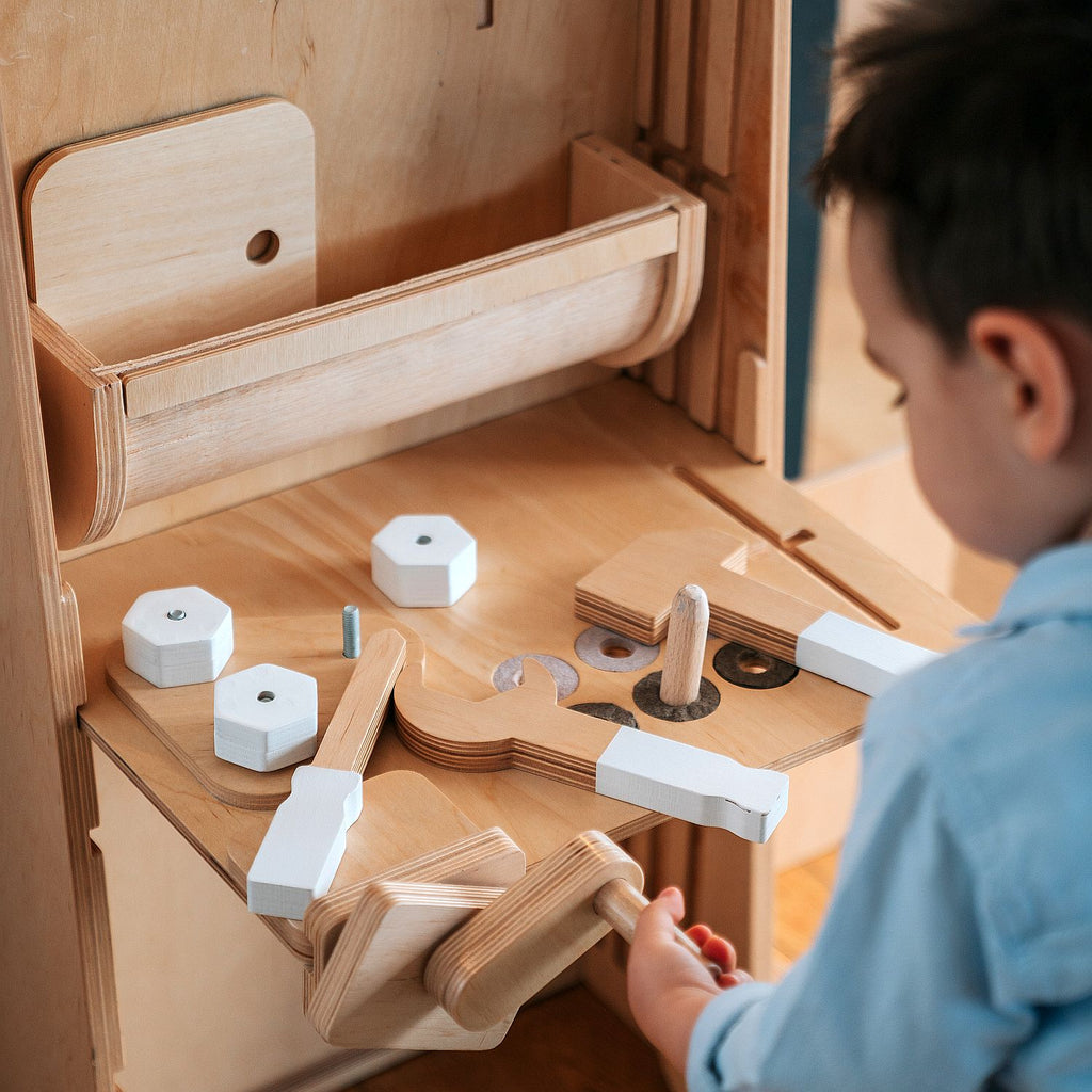 Accesoriu: Atelier cu scule