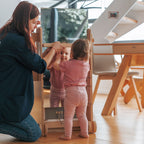 Stația de Joacă - turn, tobogan, tablă de scris, mini birou, rolă de hartie, scaun inalt, premergător